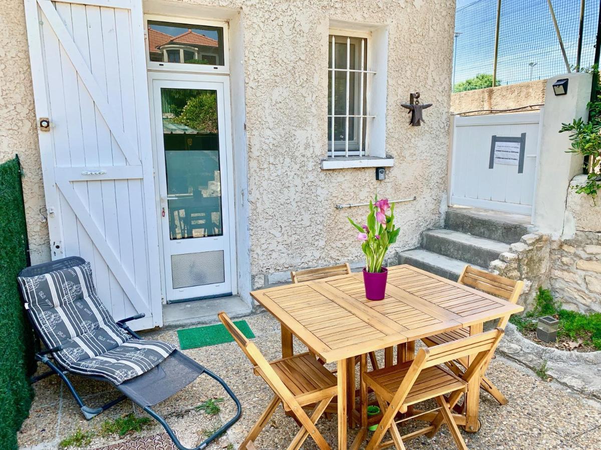 Blue Summer Vibes Mini Studio For Two, Ac, Parking, Beach At 50M, Spa Access -2 La Ciotat Exterior photo